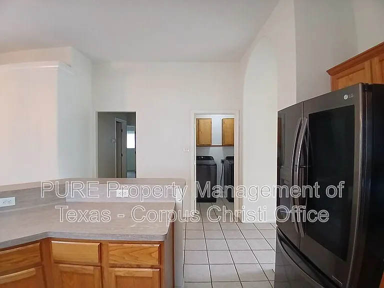 7609 Cold Springs Dr — Photo 9