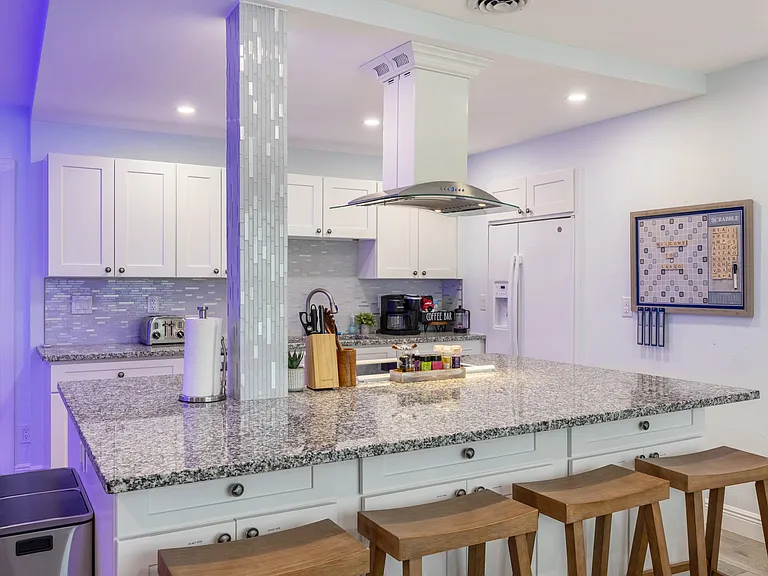 1035 Madison St — Photo 50