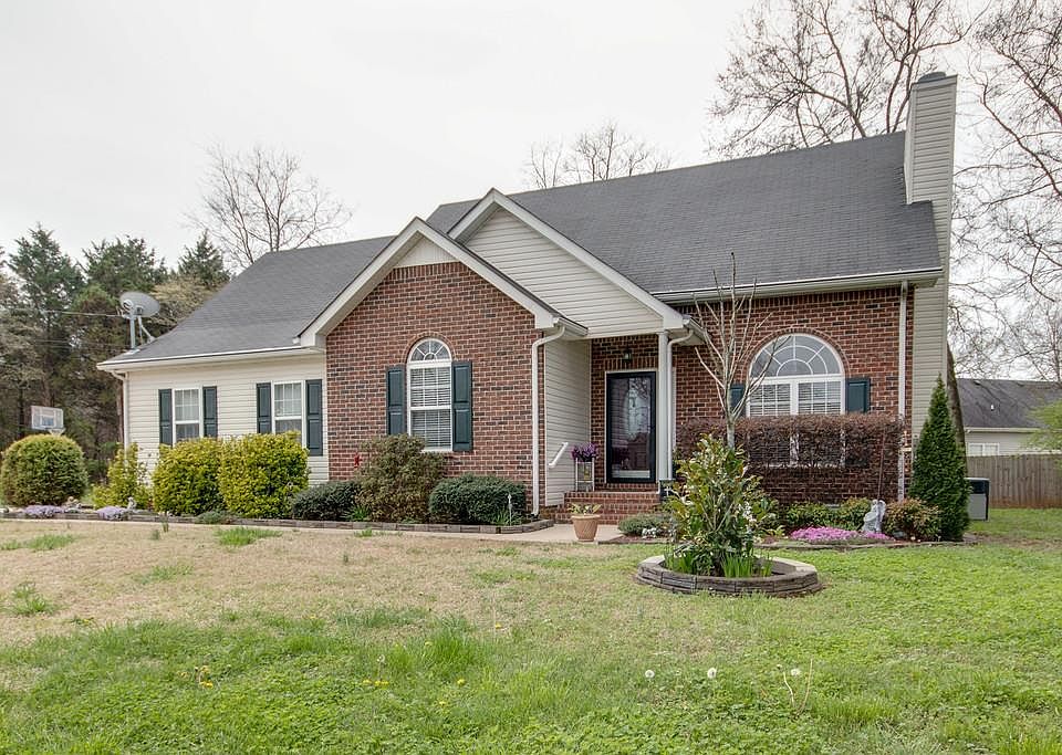 1st image of 114 Gardenwood Ct