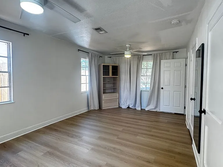 3008 Hillview St — Photo 12