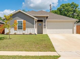 1316 Bates St, Gentry, AR 72734