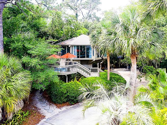 Tree House at 23 Sea Oak