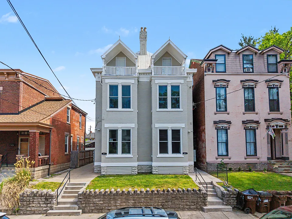 813 Washington Ave #1