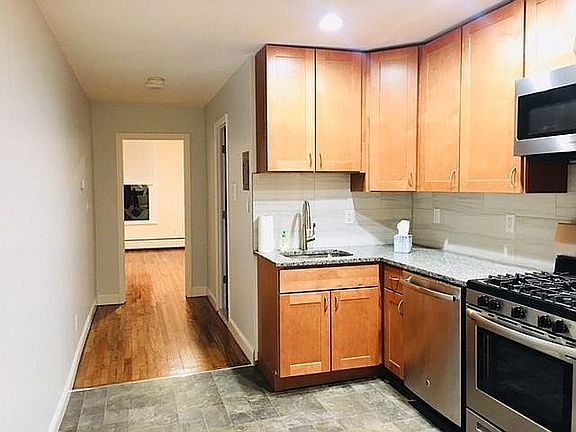 3rd image of 58 Laidlaw Ave #1R