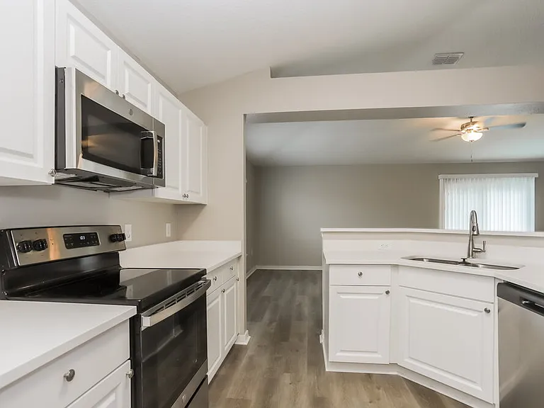 6922 Waterbrook Ct — Photo 7