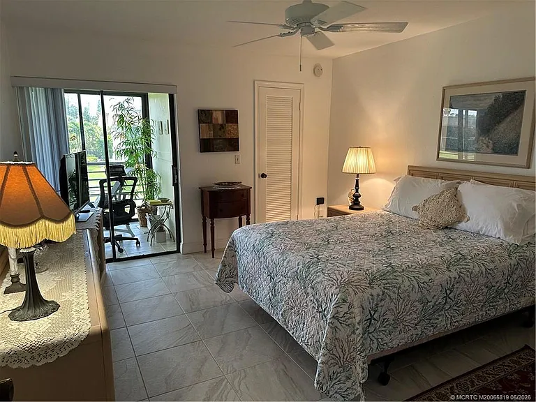 755 Saturn St #F205 — Photo 11