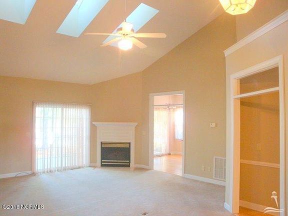 3rd image of 3382 Willow Circle SE