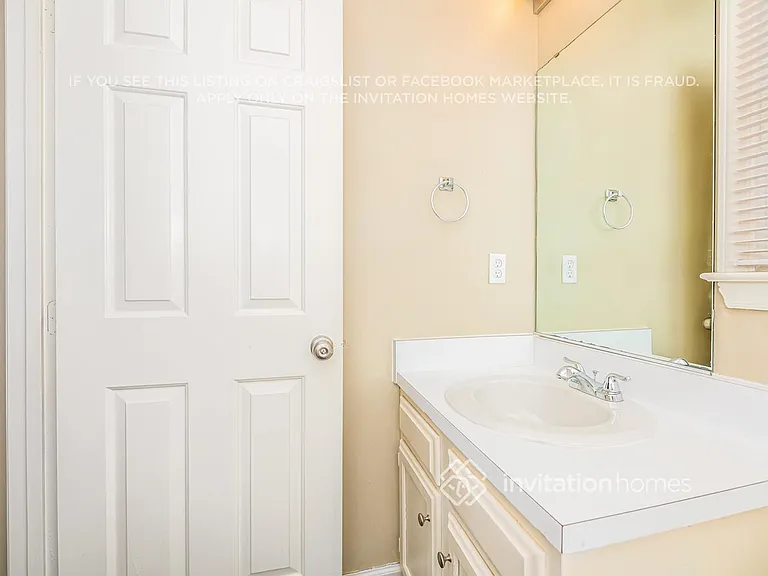 2704 Kempsford Pl — Photo 13