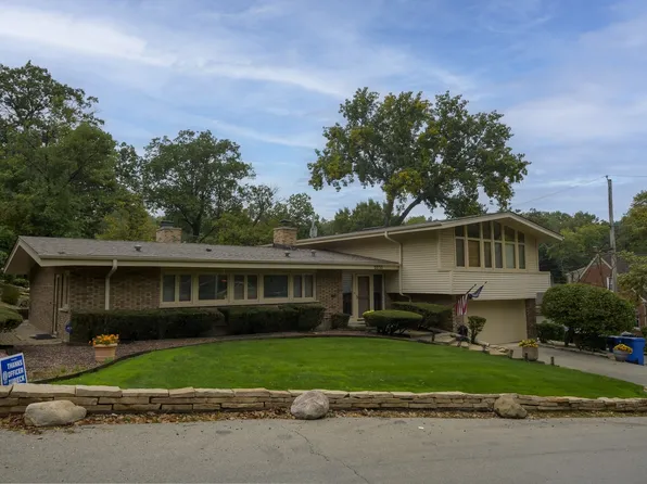 2020 W Hunt Ave, Chicago, IL 60643