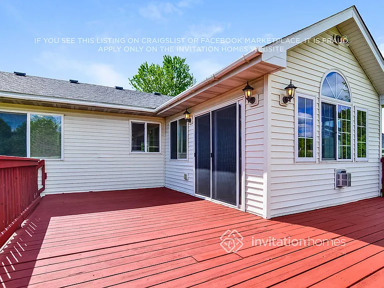 19309 Upland St NW — Photo 16