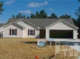 129 Morgan Cove Rd, Burgaw, NC 28425