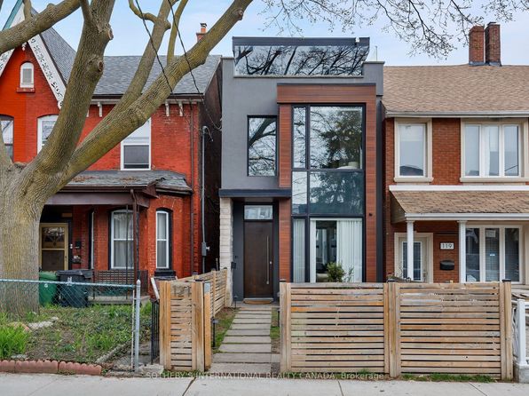 121 Markham St #C01, Toronto, ON M6J 2G4