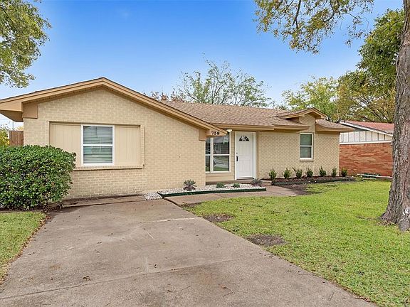 3rd image of 738 Pebble Creek Ln