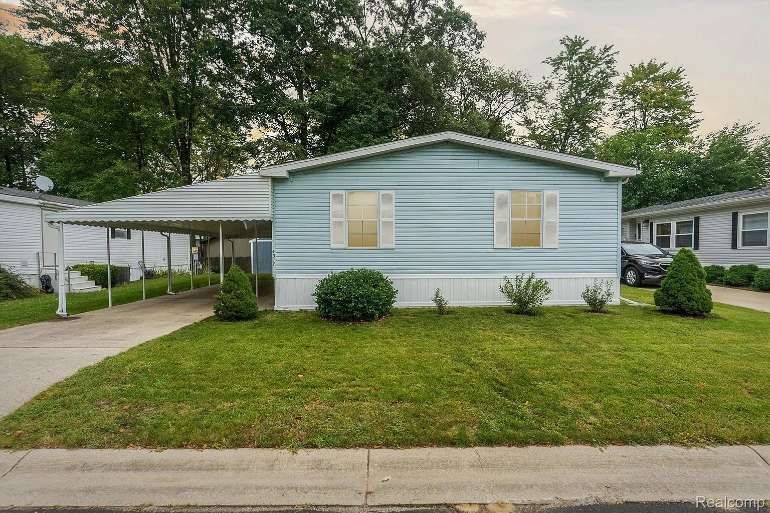 14317 Oak Hill Ct photo 1