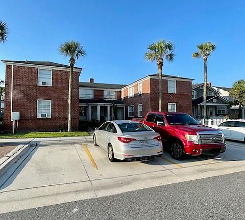 Classic 1940s beach house