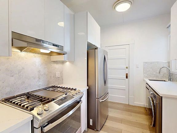 4th image of 355 Grove St APT 5