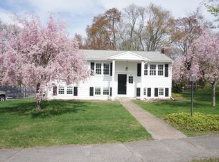 18 Gary Cir, Westborough, MA 01581