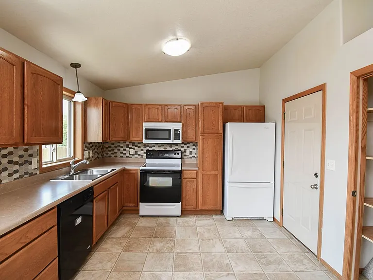 5101 W Cushman St — Photo 10