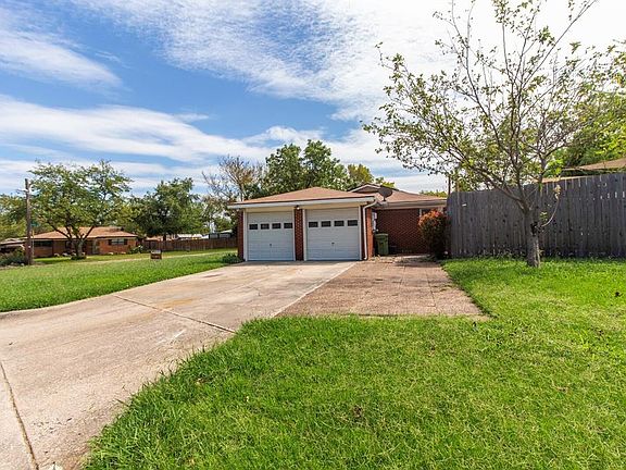 4th image of 3621 Northcut Dr