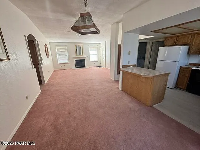 3 bed, 2.0 bath, 1840 sqft, $2,300 — Photo 4