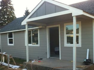 1105 S 11th Ave, Kelso, WA 98626