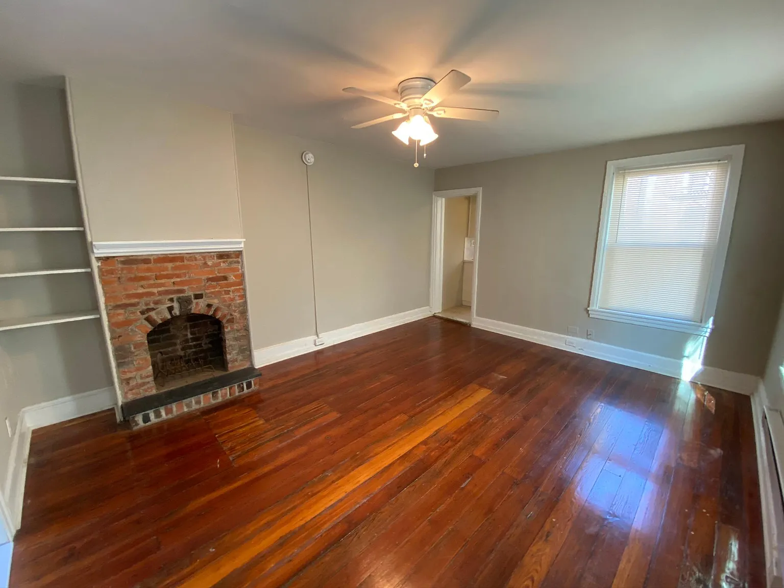 Studio, 350 sqft, $1,150 — Photo 1