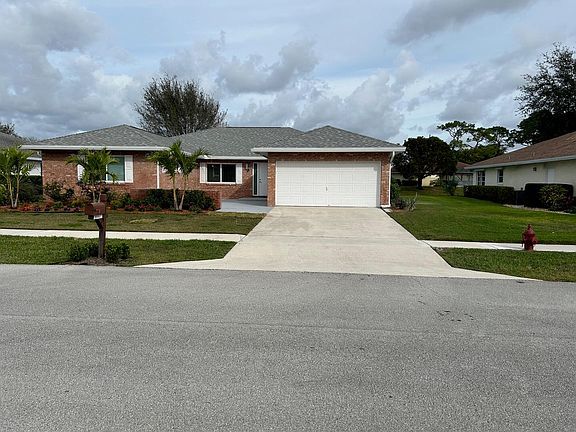 3rd image of 10967 Greentrail Drive S