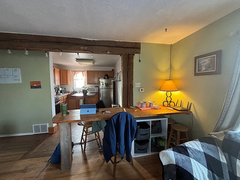 1631 S 7th St W — Photo 2