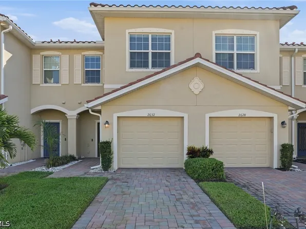 2632 Blossom Way, Naples, FL 34120