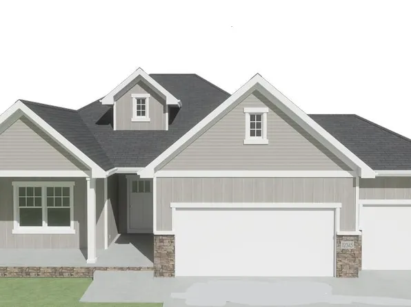 1828 Sycamore St, Council Bluffs, IA 51503
