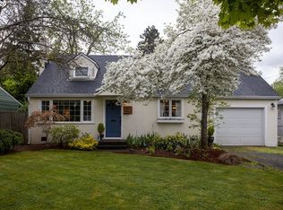 1064 3rd Pl, Springfield, OR 97477