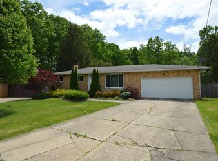 1039 Broadrock Ct, Parma, OH 44134