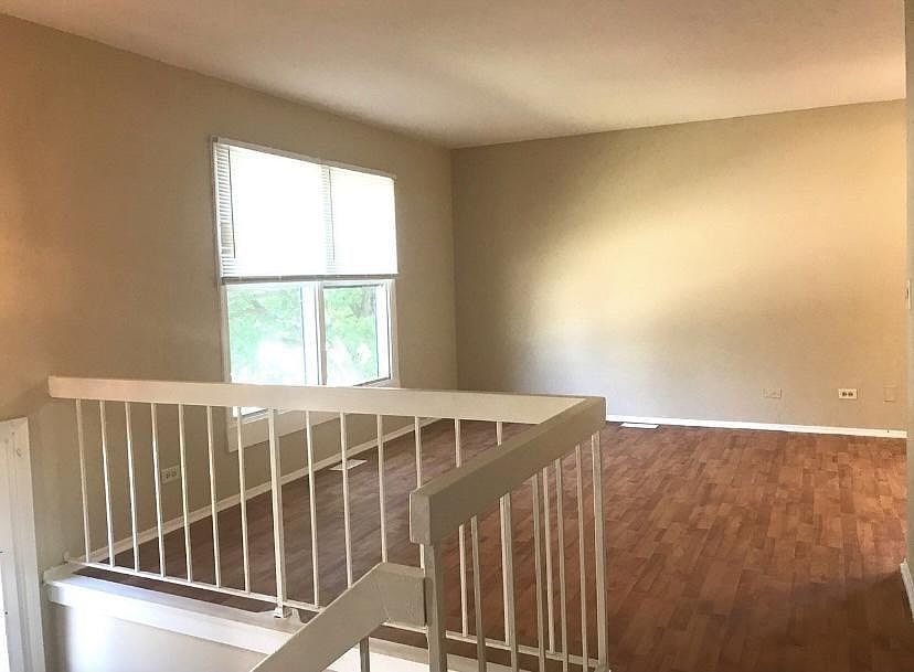 1st image of 282 Old Elm Dr #0