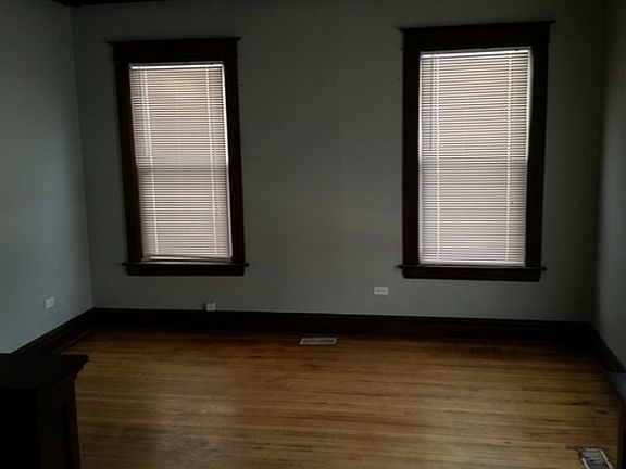 2nd image of 106 N Chapel St