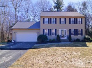 35 Rolling Meadows Rd, Pascoag, RI 02859