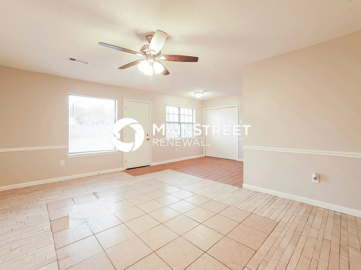 5325 Longwood Cove — Photo 4