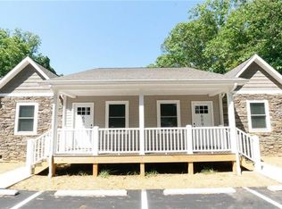 609 3rd Ave NE #609, Hickory, NC 28601