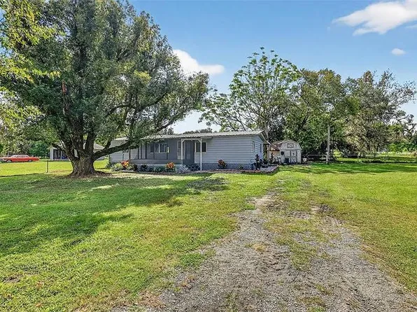 37016 Waterside Dr, Zephyrhills, FL 33541