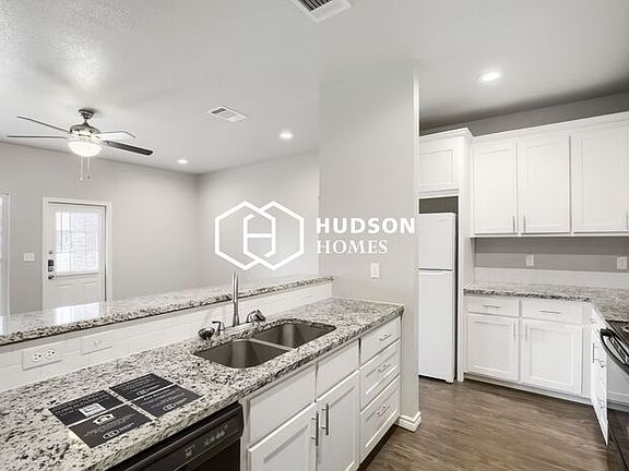 5th image of 101 Pharm Hills Rd #1301