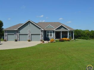 1930 NE 46th St, Topeka, KS 66617