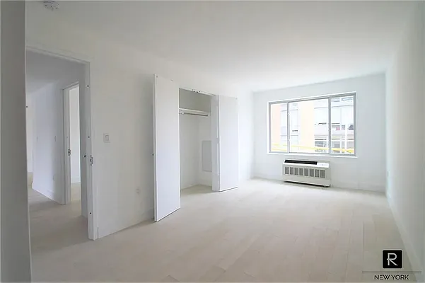 Rented by R New York | media 18