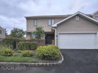 76 Fisher Rd, Mahwah, NJ 07430