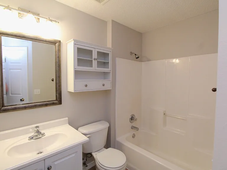 7680 Chablis Cir — Photo 14