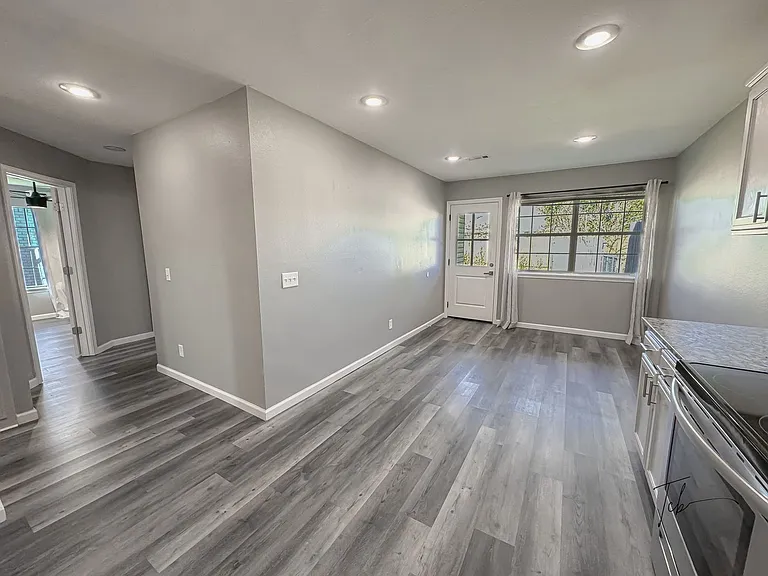 11 Holly Dr #A — Photo 11