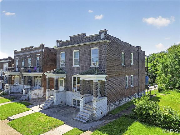 2nd image of 3529 Grace Ave