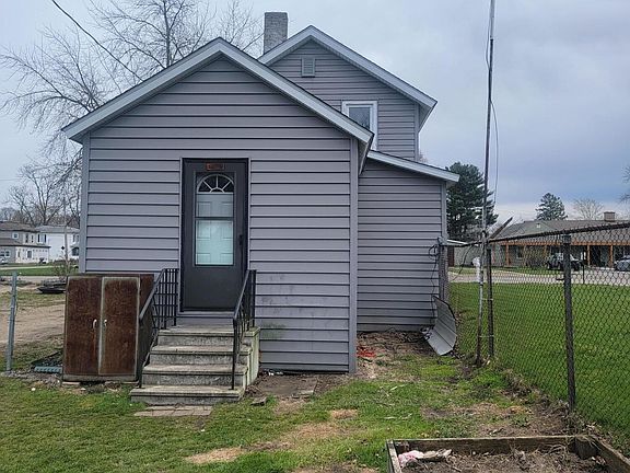 4th image of 204 S Kalamazoo St