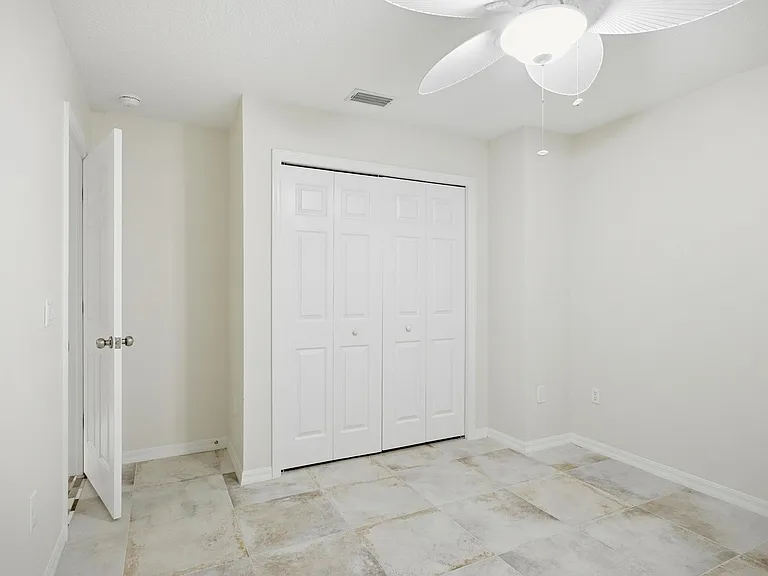 57 Raintree Pl #B — Photo 40