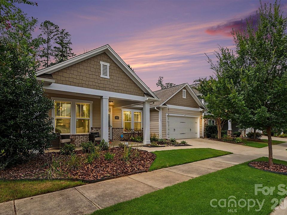 1st image of 402 Dudley Dr