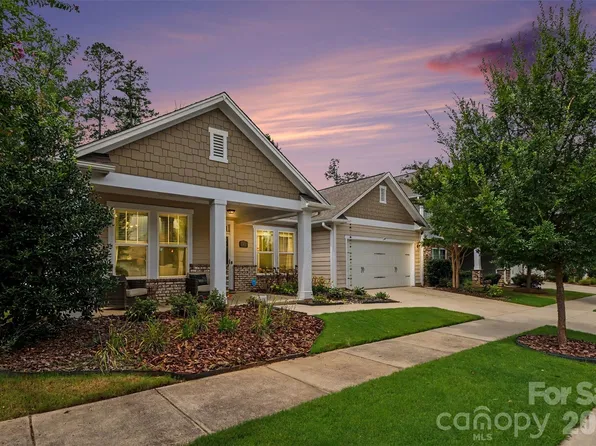402 Dudley Dr, Fort Mill, SC 29715