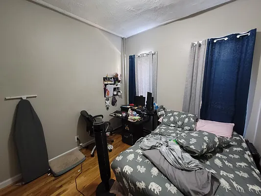 Rented by Signature Property Realty | media 33